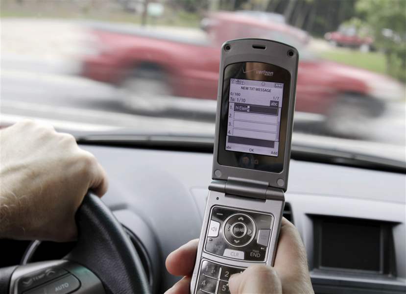 Drivers-Texting-3
