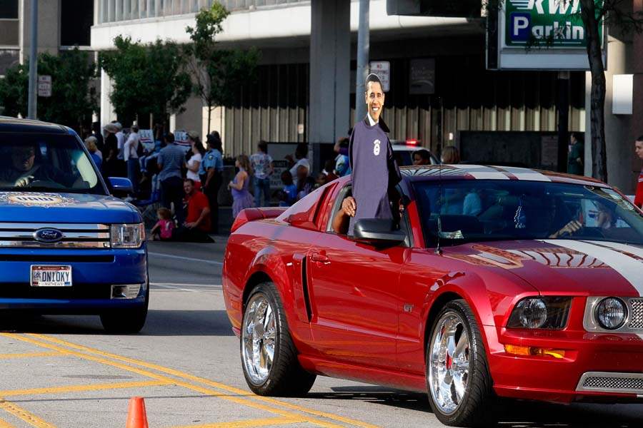 CTY-parade04p-obama-cutout