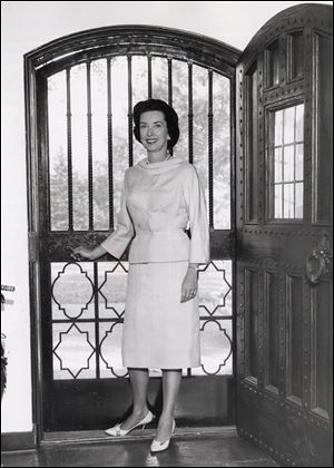 Elinor Shutts Baker influenced local culture.