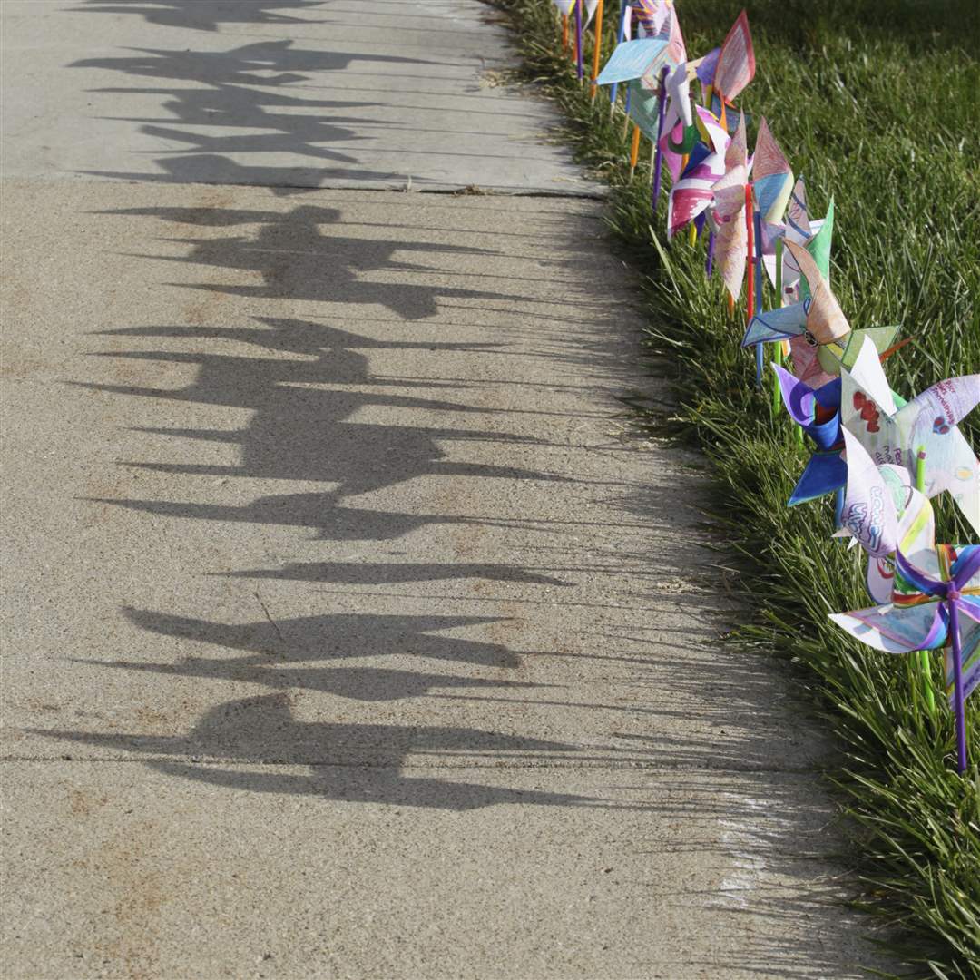 WEBPerry-pinwheels21p-1