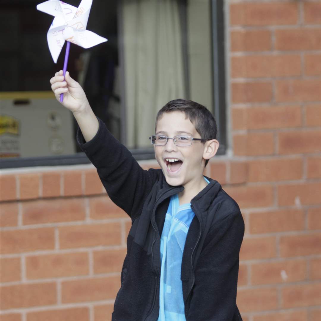 WEBPerry-pinwheels21p-12