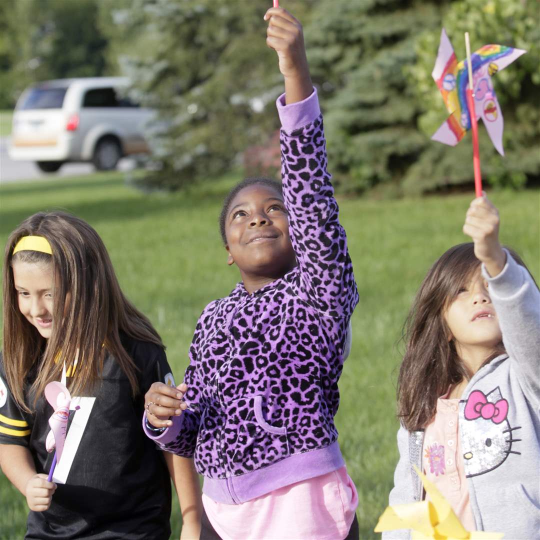 WEBPerry-pinwheels21p-11