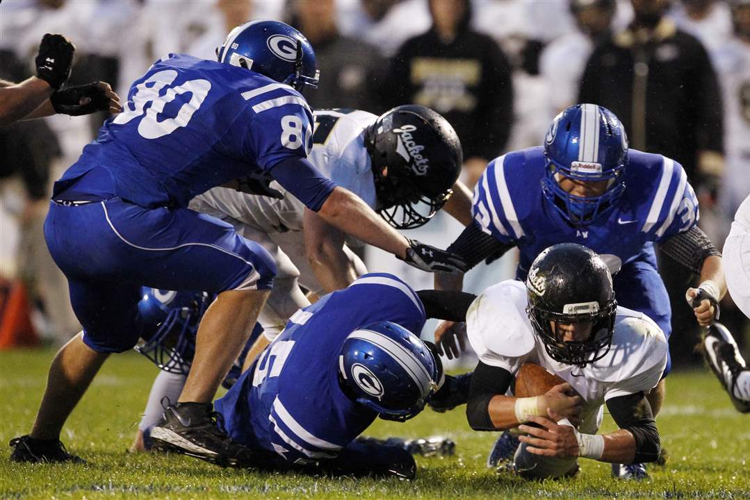 SPT-NLLfootball22p-12