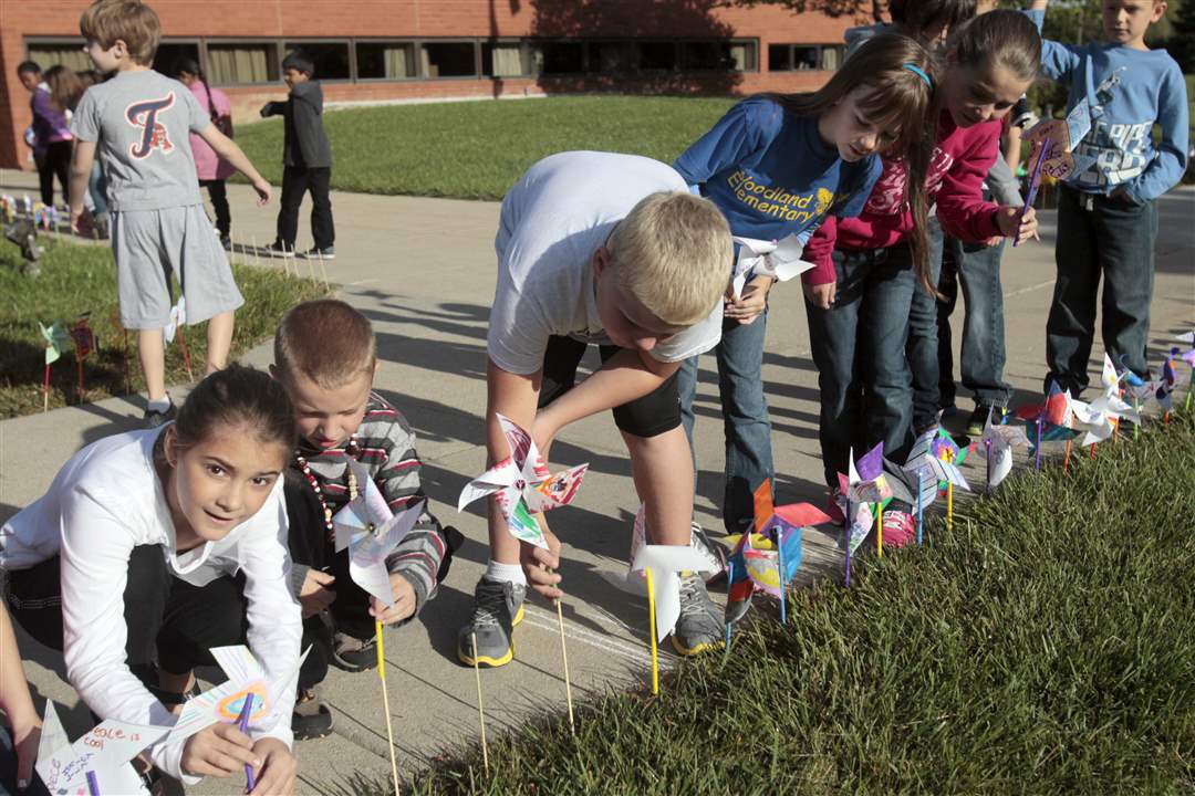 WEBPerry-pinwheels21p-15