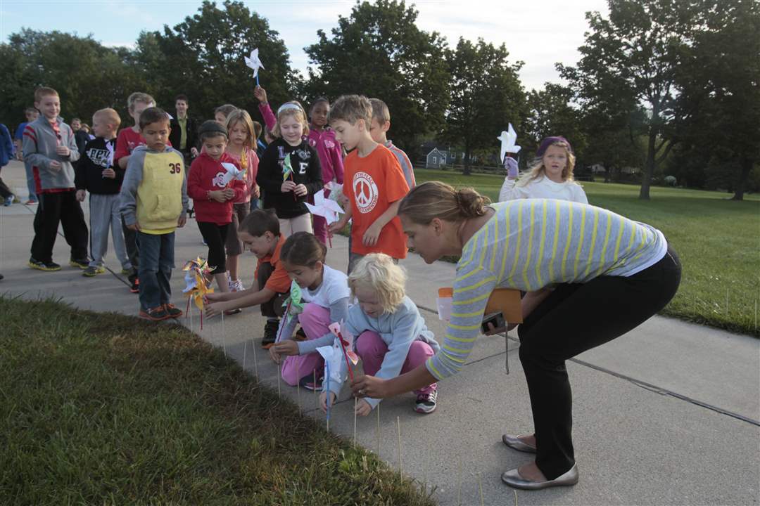 WEBPerry-pinwheels21p-5