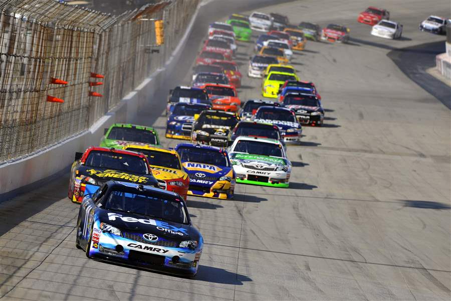 Denny-Hamlin-11-leads-the-start-during-the-NASCAR-Sprint-Cup