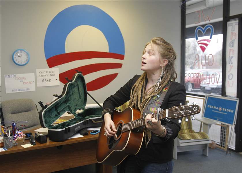 Obama-stump-Crystal-Bowersox