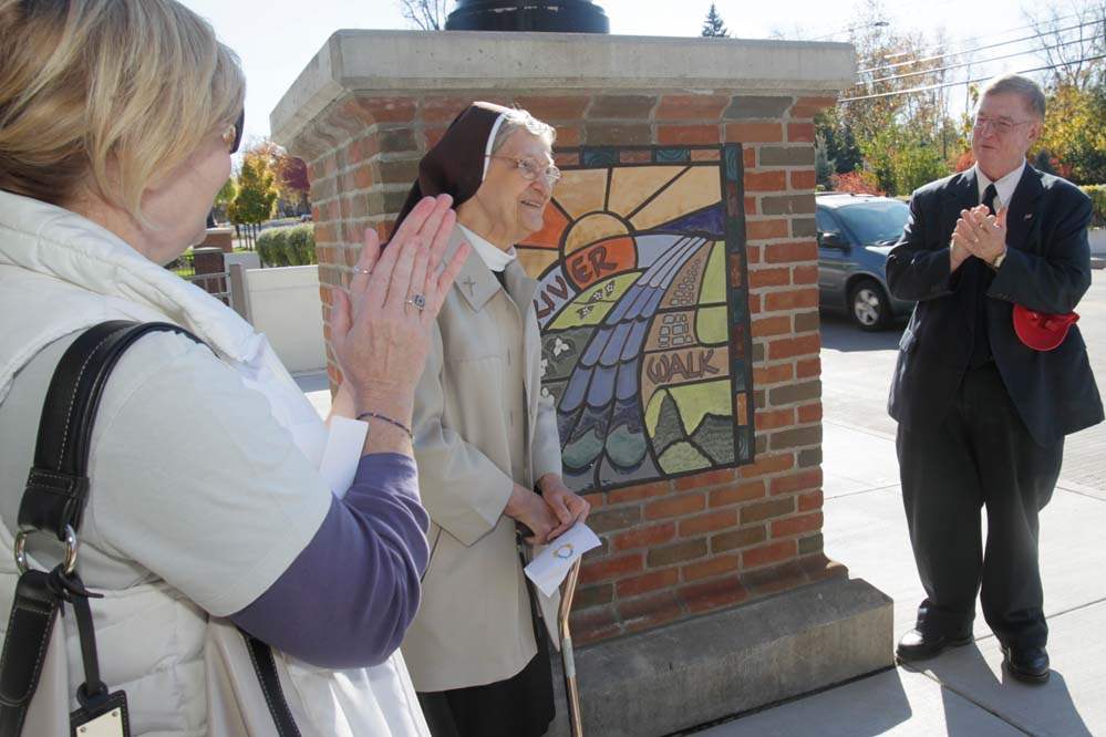 Laura-Jakes-president-of-the-Sylvania-Arts-Commission-1