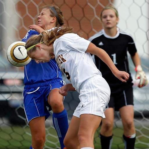 SPT-girlssoccer24p-bell-bielski