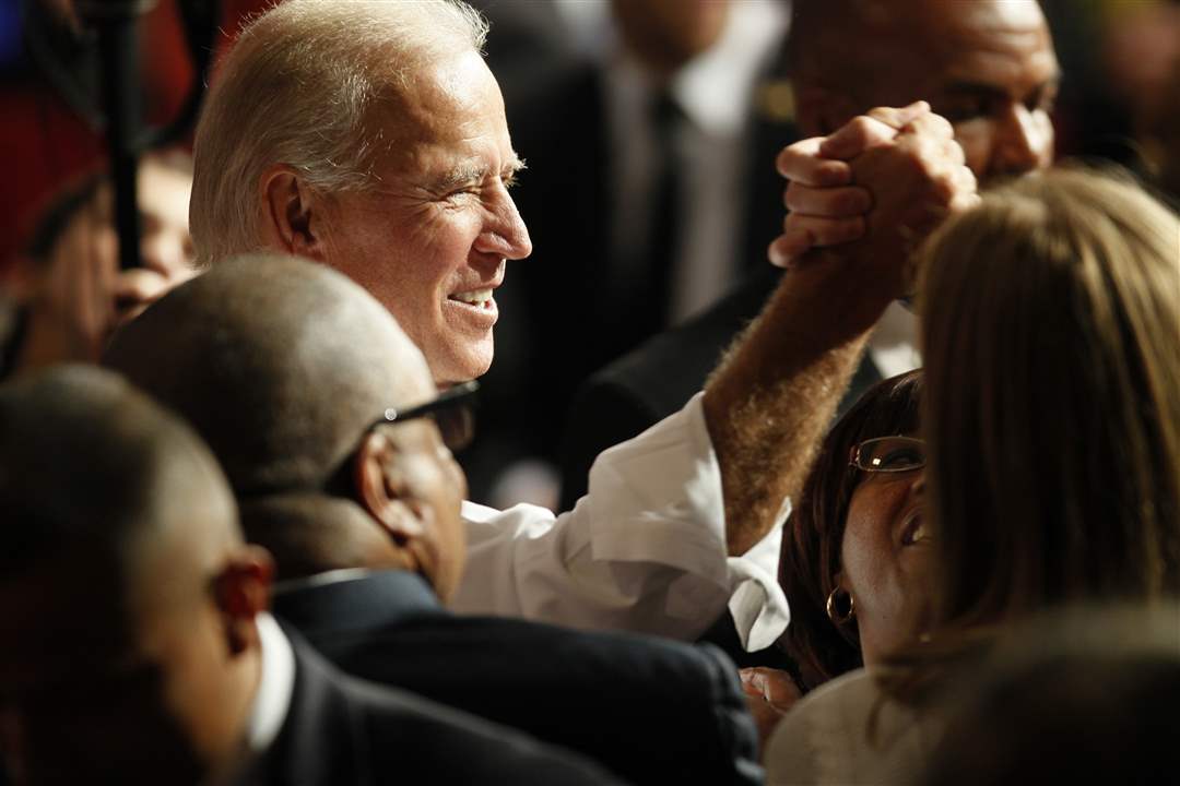 CTY-Biden24p-SHAKE-HANDS