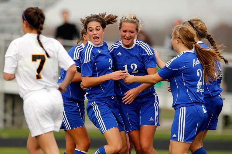 SPT-girlssoccer24p-GOAL-CELEBRATION