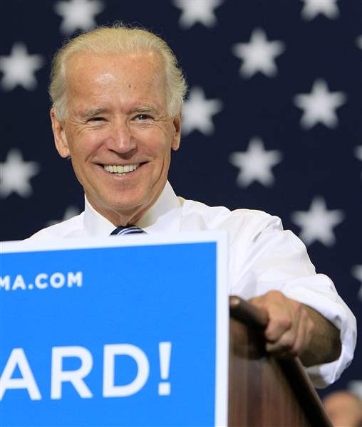 Obama-2012-Biden-in-Marion