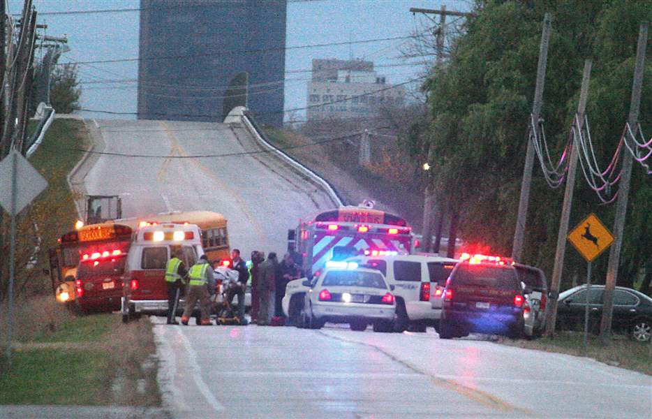 oregon-bus-crash-2