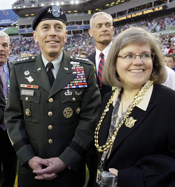Petraeus-Resigns-CIA