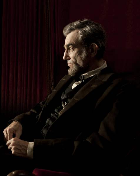 Film-Fall-Preview-Lincoln-Daniel-Day-Lewis