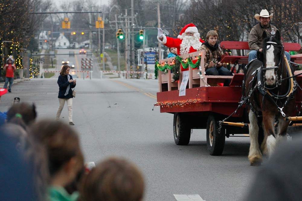 Santa-arrives-St-Nick