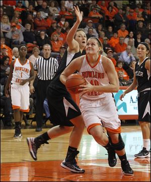 BGSU's Jill Stein gets past Butler's Haley Howard during Wednesday's game at the Stroh Center in Bowling Green.