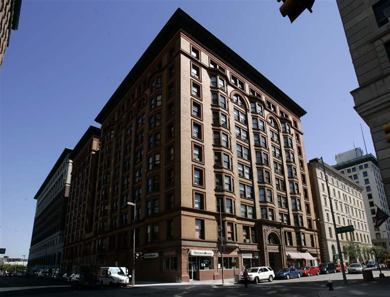 Spitzer-building-downtown-Toledo