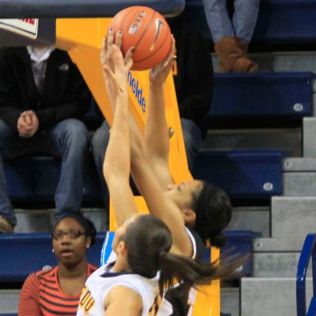 UT-UW-Milwaukee-Rebound-1