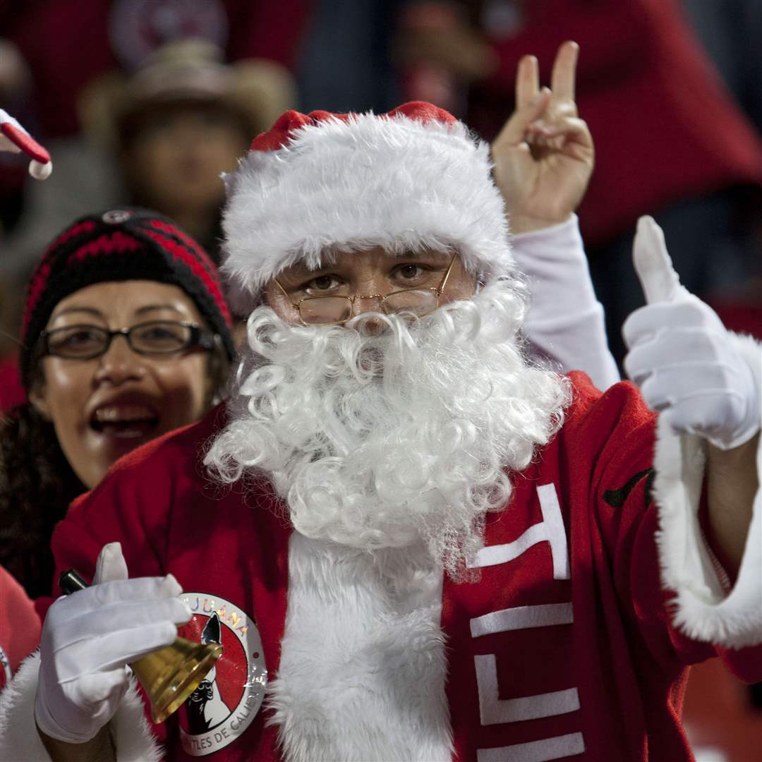 Mexico-Soccer-santa