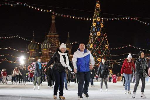 Red-square-skating
