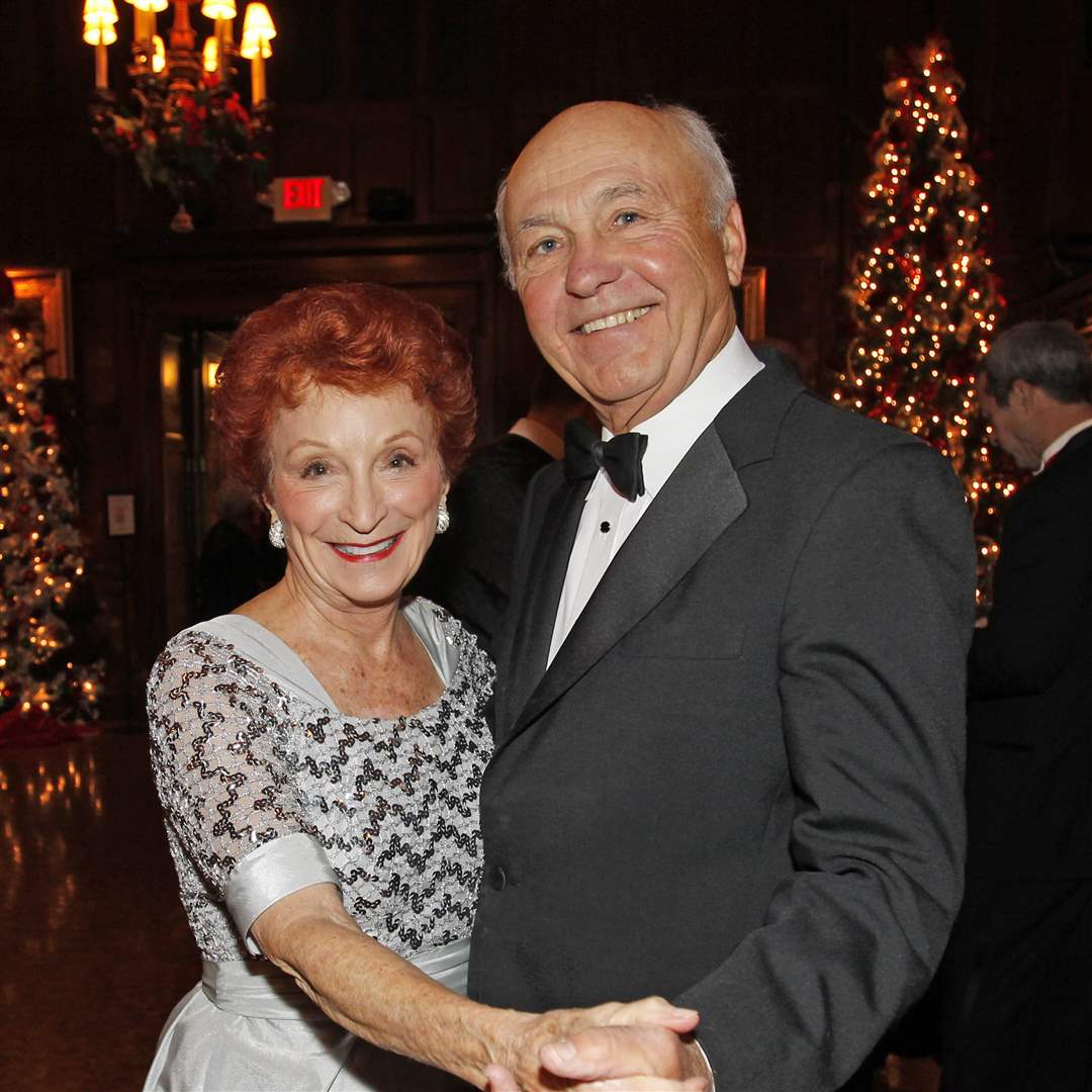 SOC-cotillion08p-judy-and-nick-dye