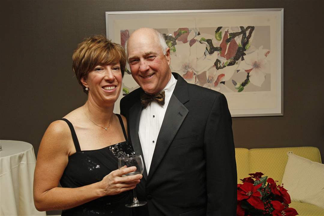 SOC-gayla01p-Holly-and-Bob-Bennett