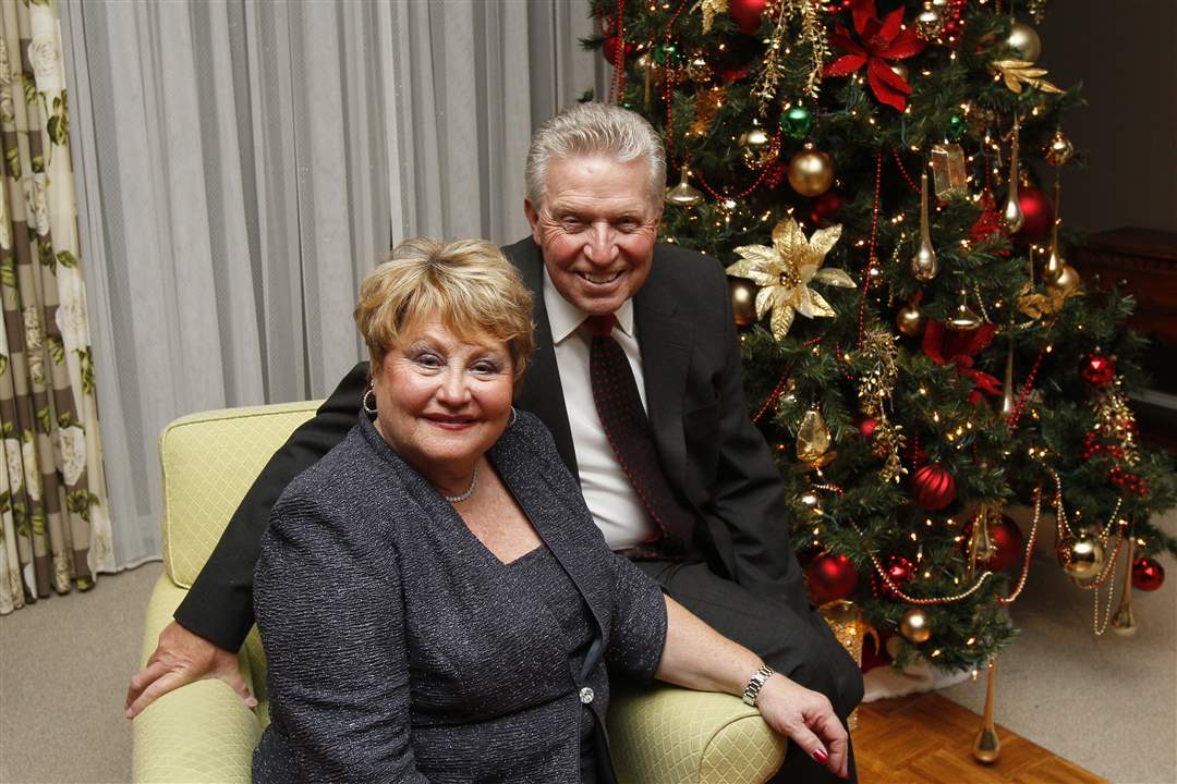 SOC-gayla01p-Judy-and-Tom-Dunn