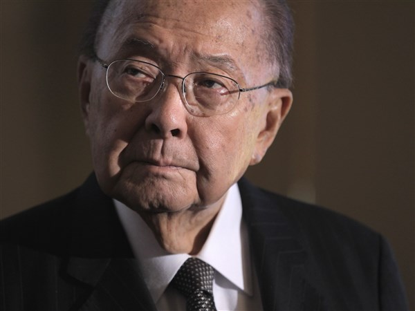 Sen. Daniel Inouye of Hawaii, decorated veteran, dies at age 88 after ...