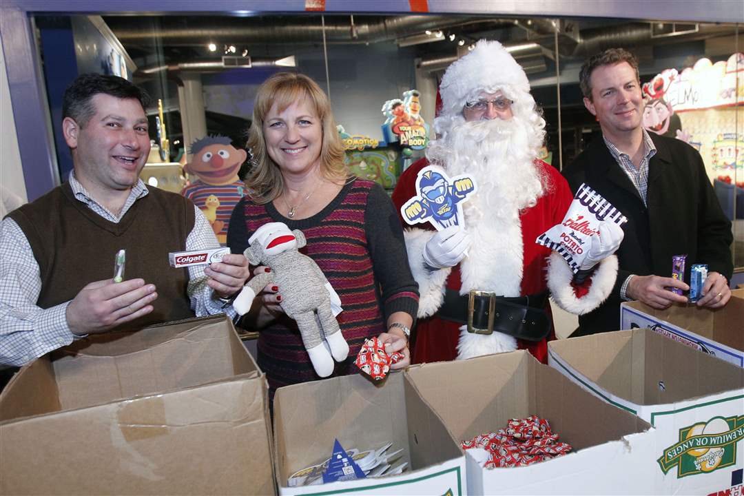 SOC-boysgirls12p-gifts-with-Santa