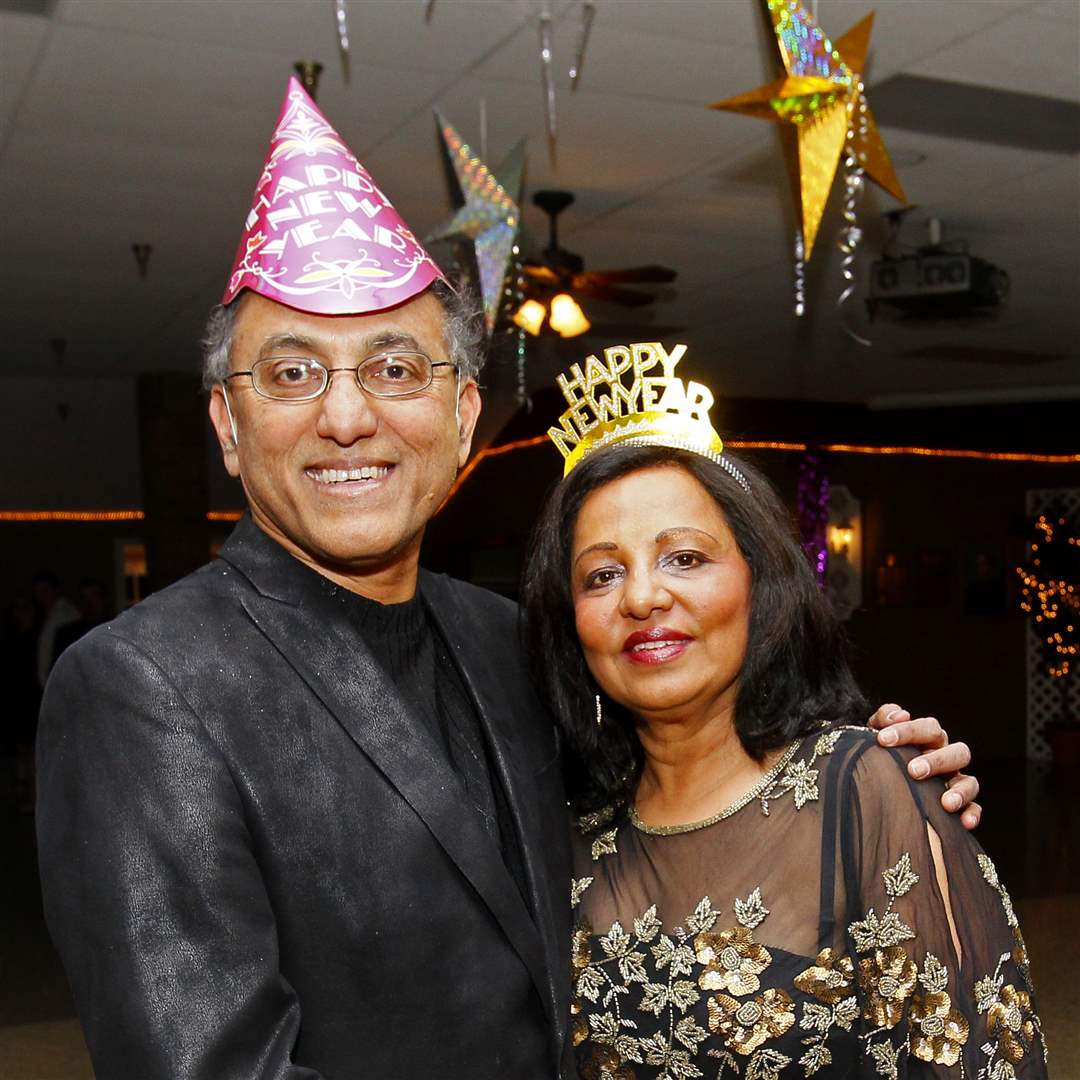 SOC-graystone31p-Dr-Vijay-Adappa-and-his-wife-Usha
