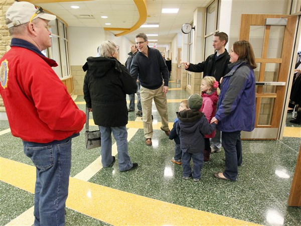 Central Trail Elementary Opens To Parents Students For Sneak Peek The Blade