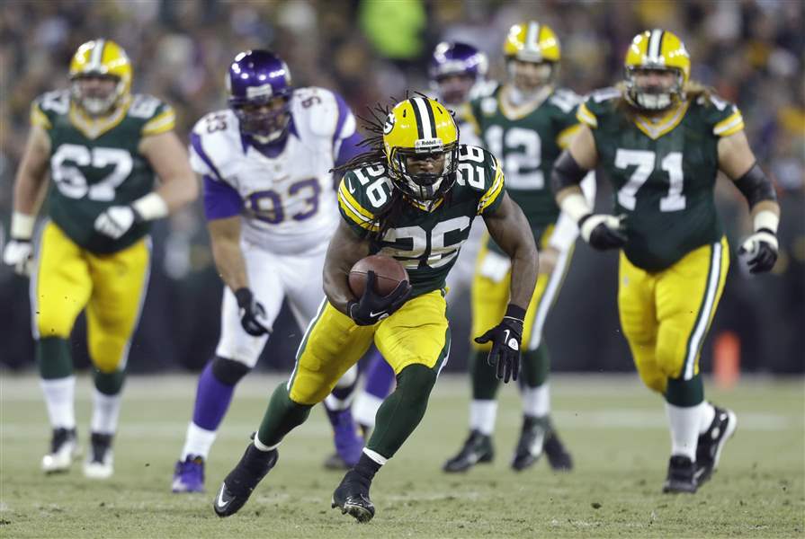 Vikings-Packers-Football-1-6