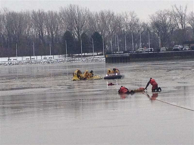 firefighers-coast-guard-rescue