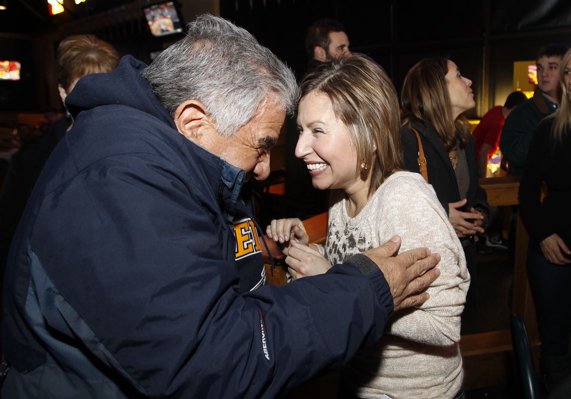 Cancer victim's daughter enlists social media to help mom meet TV star |  The Blade, image size:1140x798