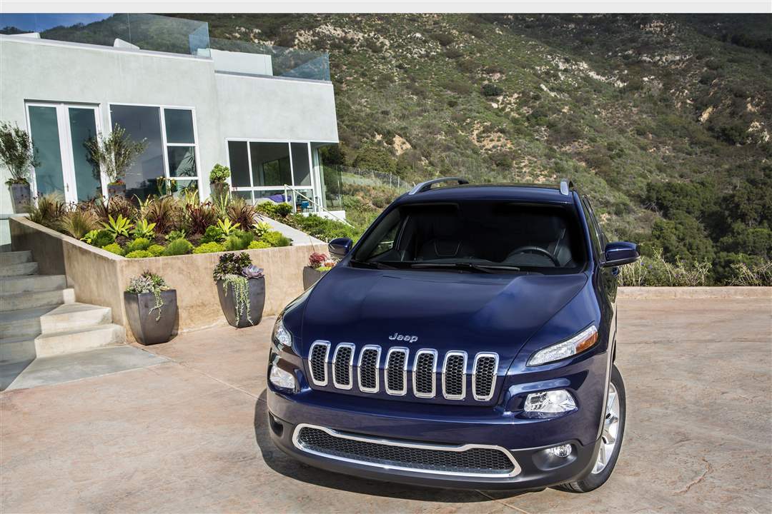 CHRYSLER-GROUP-LLC-HOUSE-3