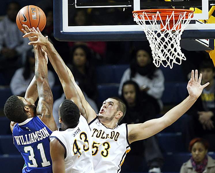 UT-hoops-Nathan-Boothe