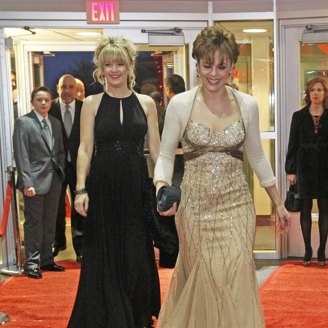 SOC-oscarnight24p-heather-burrow-debie-labadie