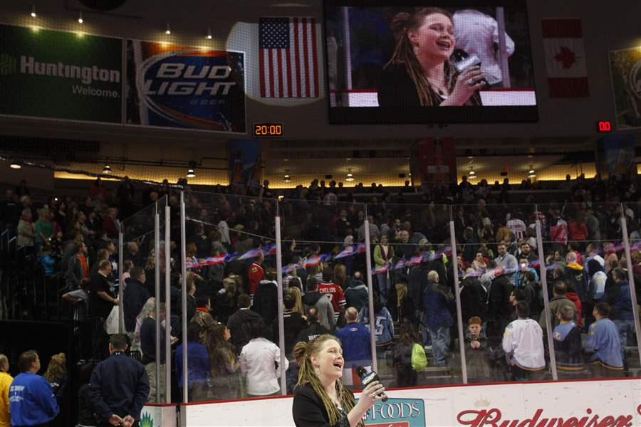 CTY-bowersoxanthem03p-hockey