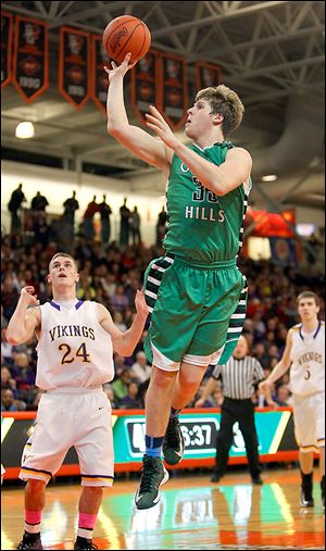 Ottawa Hills senior Lucas Janowicz finished with 14 points.