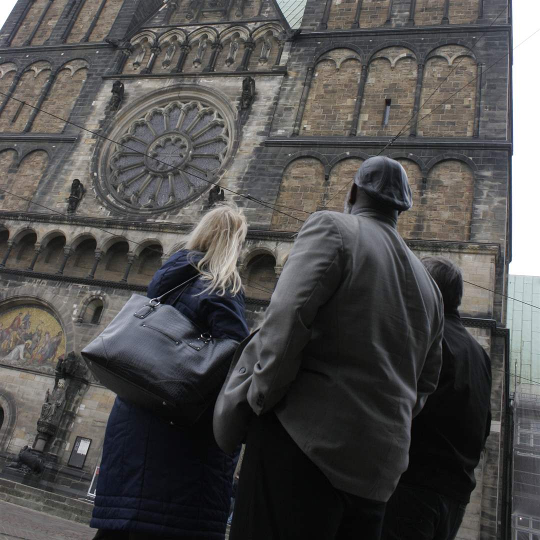 Christa-Luttman-4-14