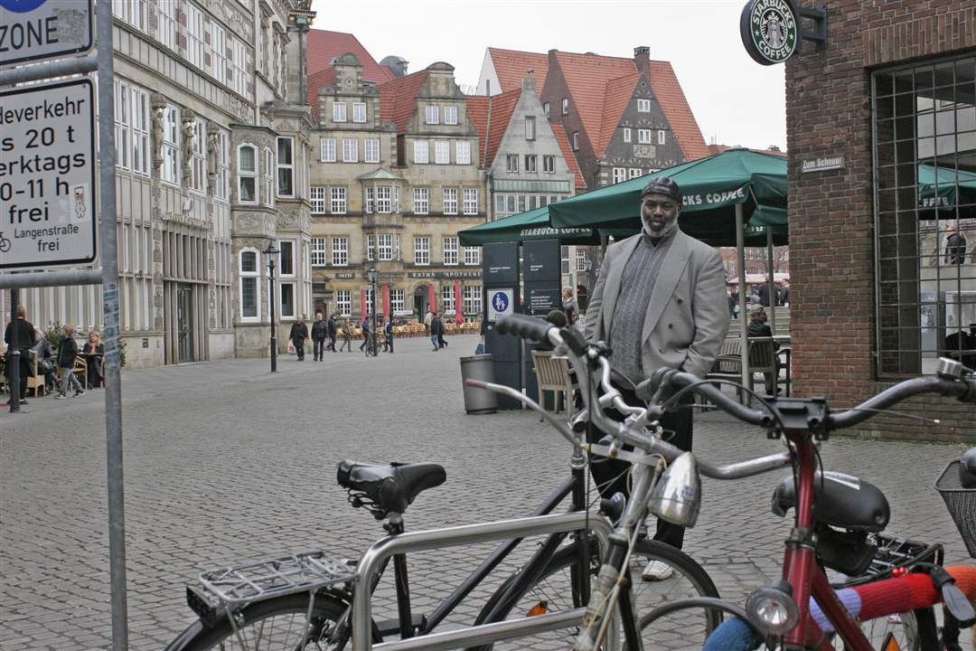 Mike-Bell-market-place-4-14