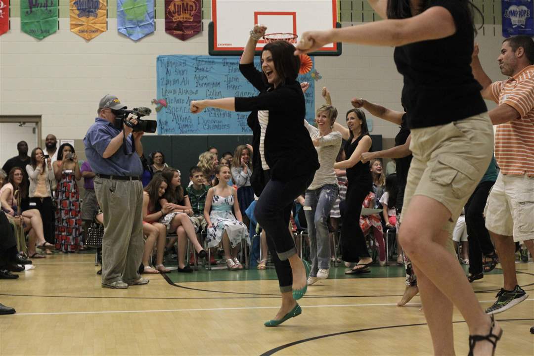 Central-flash-mob-Jessica-Brutlag