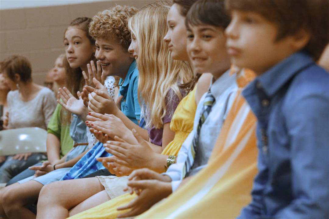 Central-flash-mob-cheer