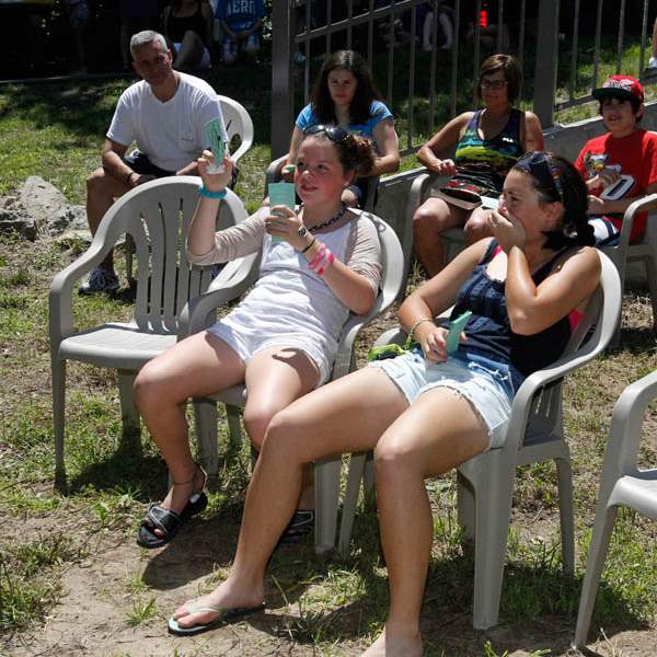 WebSylRACE13p-ashley-kiker-jessie-richie