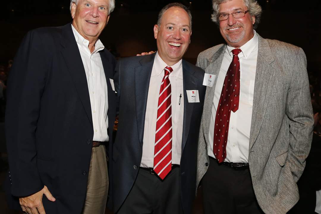 SOC-classicgala16p-lanier-thaman-vernal