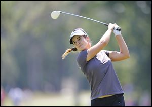 Beatriz Recari hits a fairway wood on her second shot on 7 during the final round.