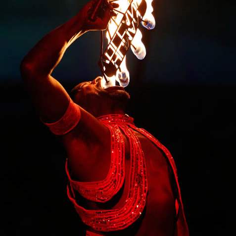 Lamount-fire-eater-and-fir