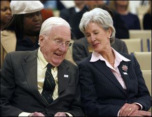 Former Ohio Governor John Gilligan talks to his daughter Kathleen Sebelius in this 2008 file photo. 