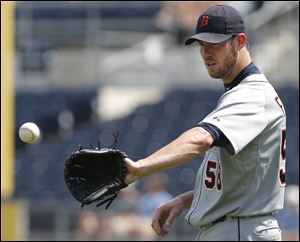 Detroit pitcher Doug Fister Fister (12-8) allowed five runs on eight hits in 6 1/3 innings Sunday as the Tigers lost for the second time in three days to the Royals in Kansas City.